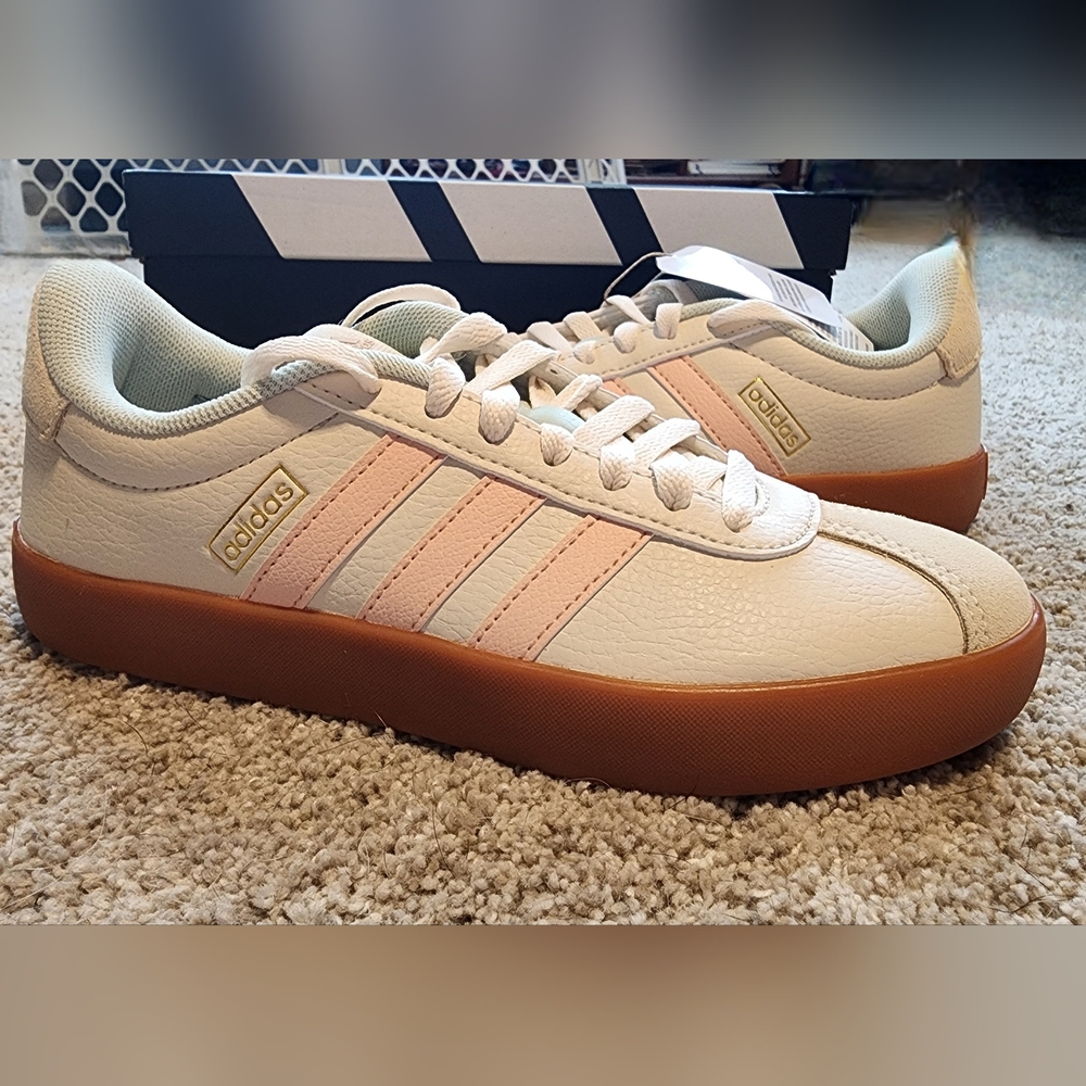 NEW Women's Adidas VL Court 3.0 Sneaker Size 6W/4.5Y - Picture 2 of 10